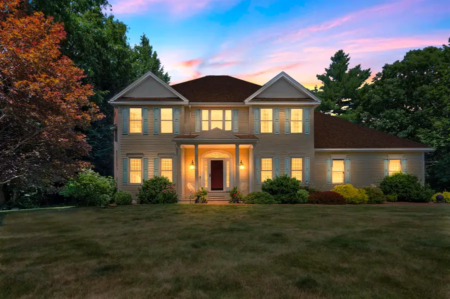 4 Monticello Drive, Amherst, NH 03031 - #3
