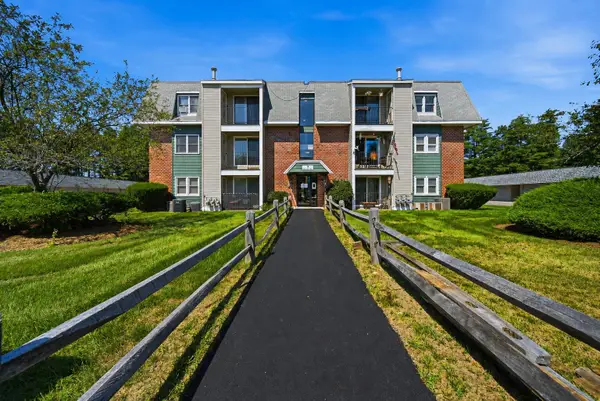 5 Roedean Drive #302, Nashua, NH 03063