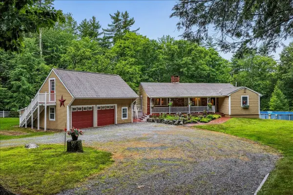 494 Bedford Road, New Boston, NH 03070