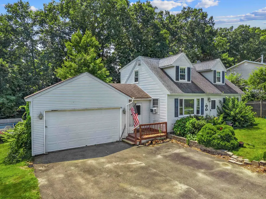 141 Greenwood Court, Manchester, NH 03108 - #2
