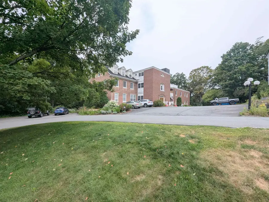 69 Brightlook Drive #unit 9, Saint Johnsbury, VT 05819 - #2