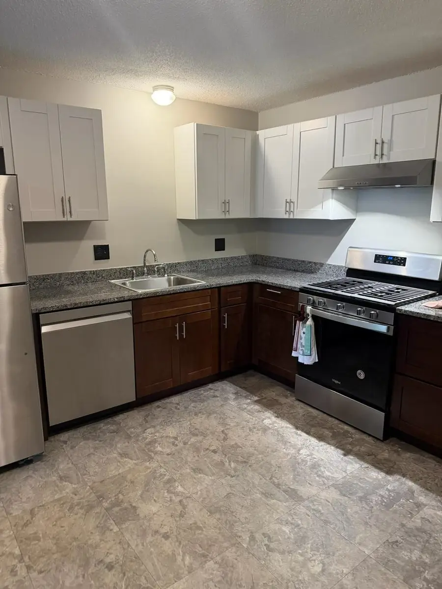 19 Country Club Drive, Manchester, NH 03102 - #2