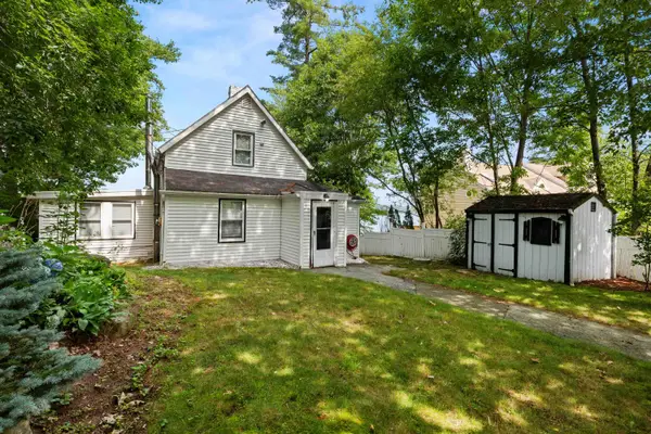 20 S Shore Road, Salem, NH 03079