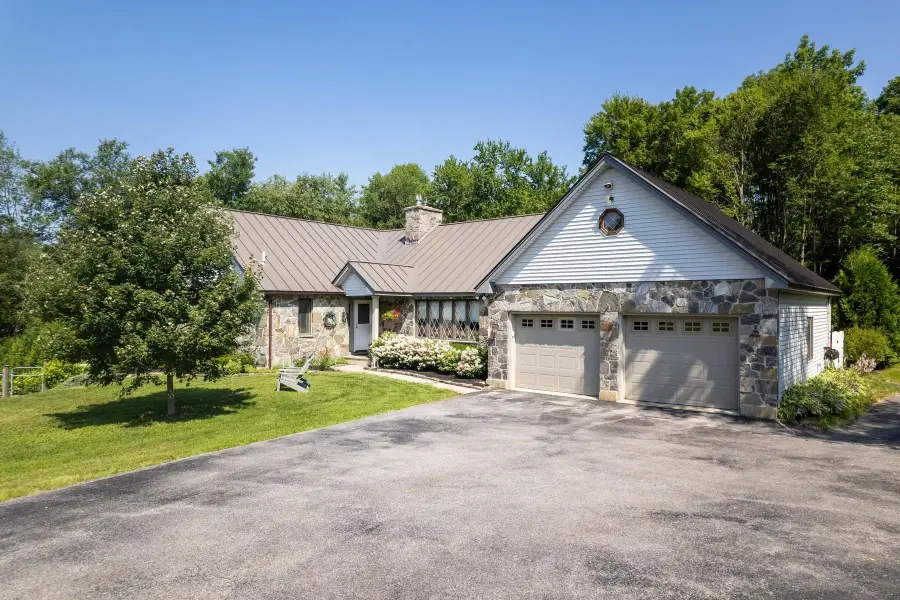 1324 Town Line Road, Rutland, VT 05701 - #3