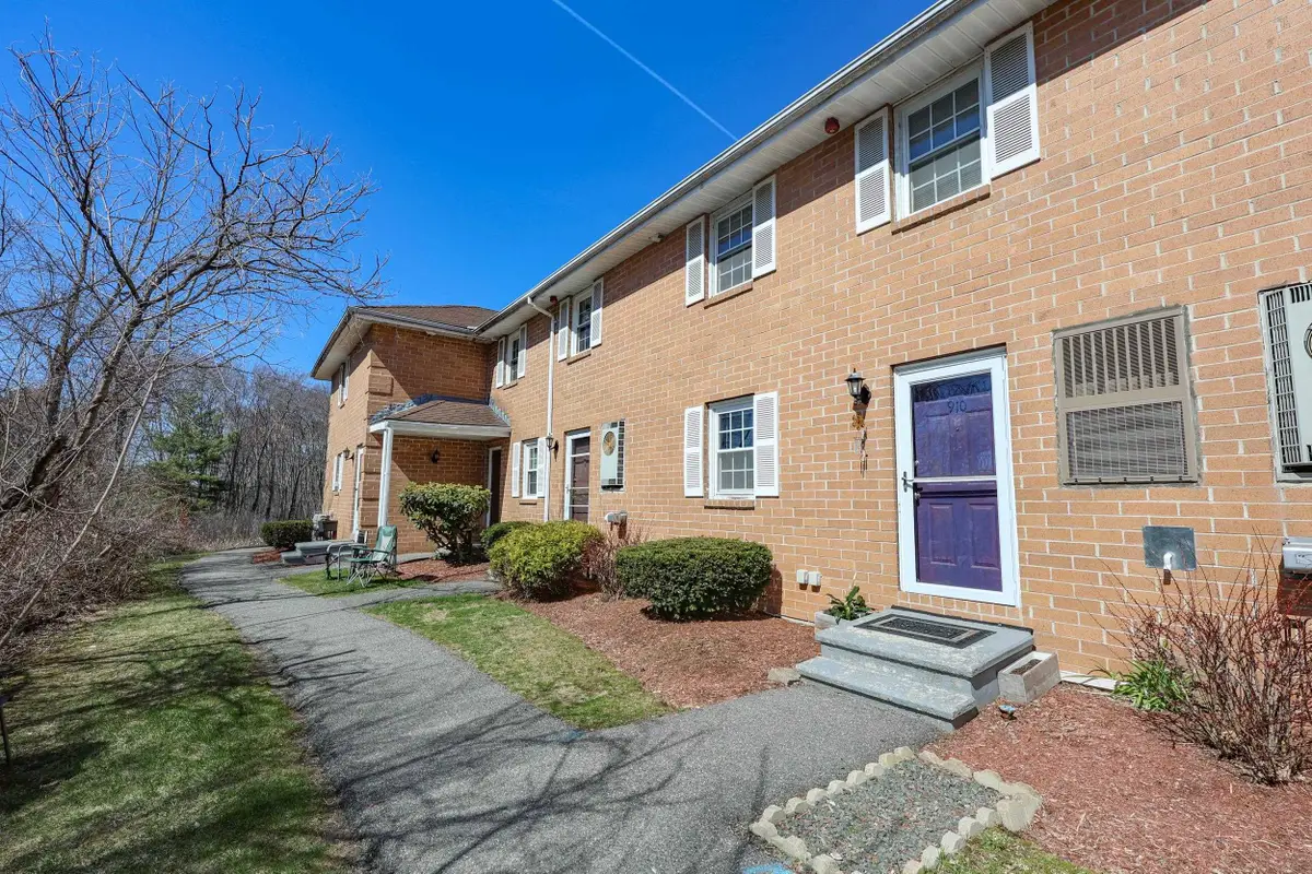 910 Elmwood Drive, Hudson, NH 03051 - #1