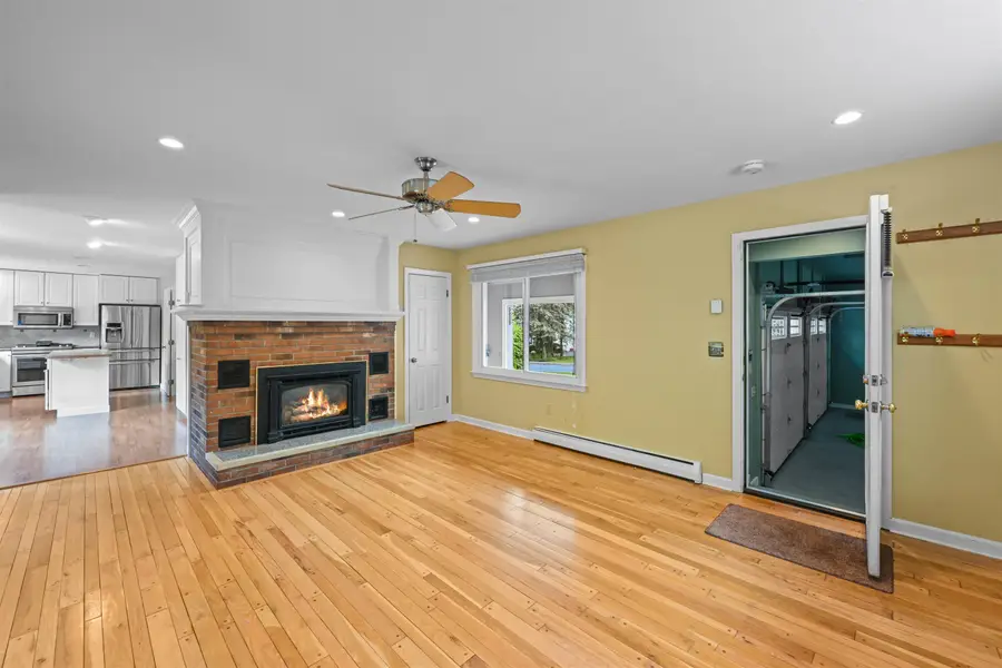 6 Quail Run, South Burlington, VT 05403 - #3