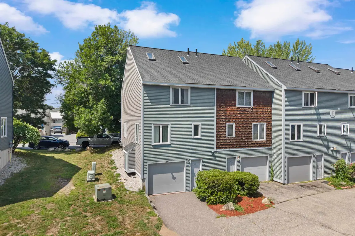 331 Blucher Street, Manchester, NH 03102 - #1
