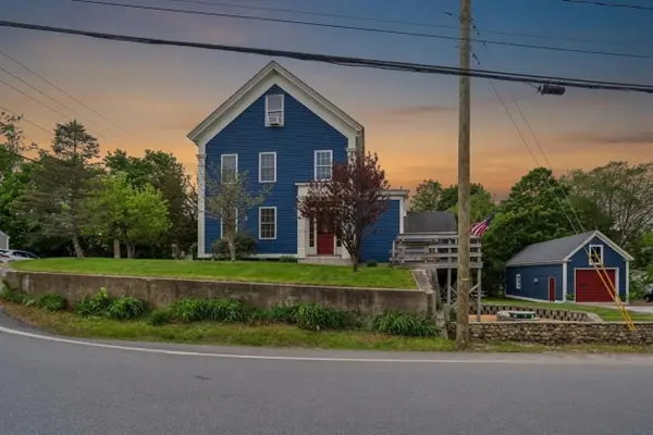 1 Old Manchester Road #A, Raymond, NH 03077