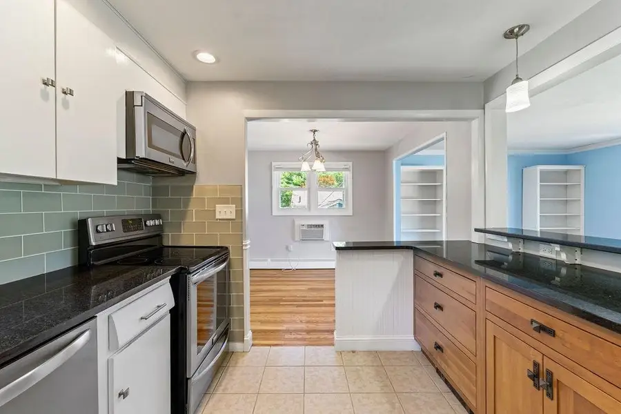 6 Larry Lane, Portsmouth, NH 03801 - #3