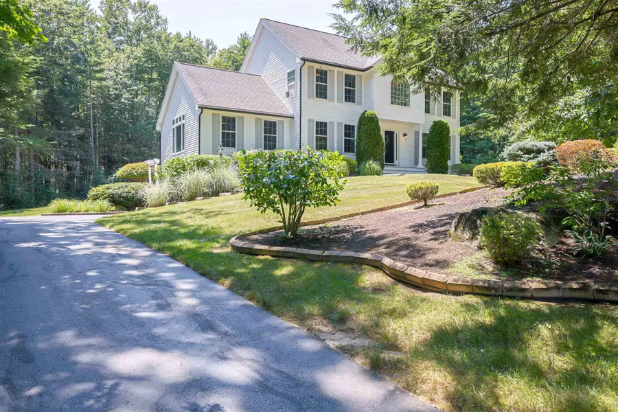 14 Meadow Brook Crossing, Sandown, NH 03873 - #2