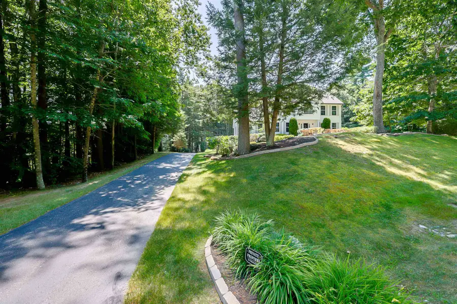 14 Meadow Brook Crossing, Sandown, NH 03873 - #3