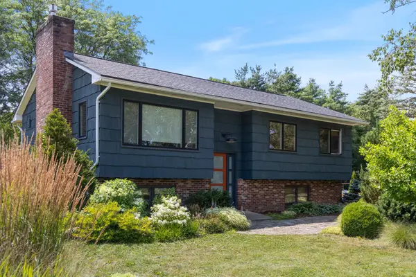 148 Stokes Lane, Shelburne, VT 05482