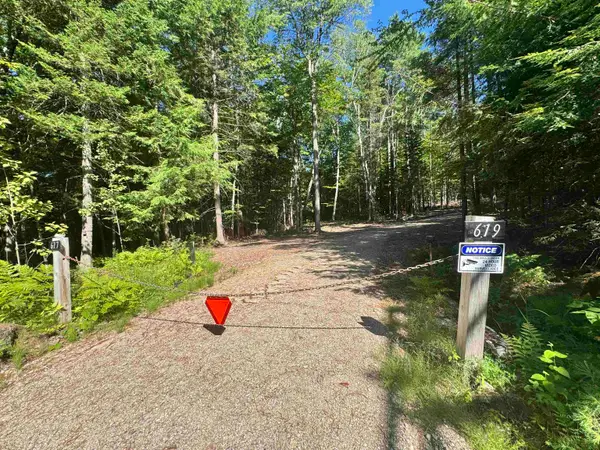 619 Route 103A, New London, NH 03257