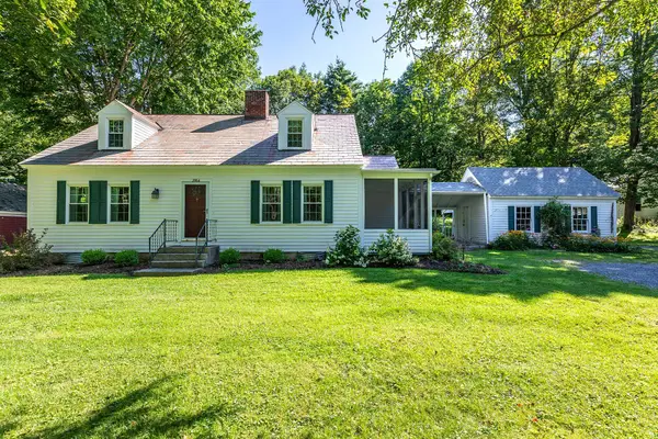 2984 VT Route 313, Arlington, VT 05250