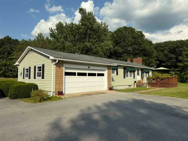 172 Pinewoods Road, Pittsford, VT 05763