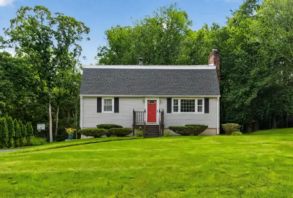 28 Brady Avenue, Derry, NH 03038