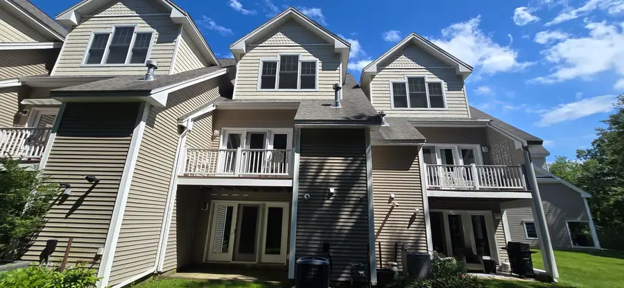 131 Court Street #9, Exeter, NH 03833 - #3