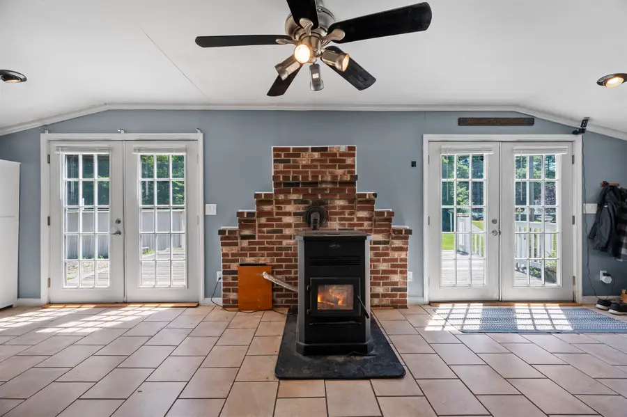 3 Old Coffeetown Road, Deerfield, NH 03037 - #2