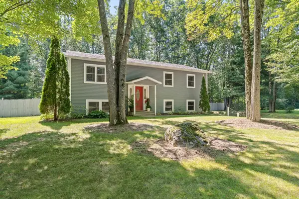142 Oak Circle, Colchester, VT 05446