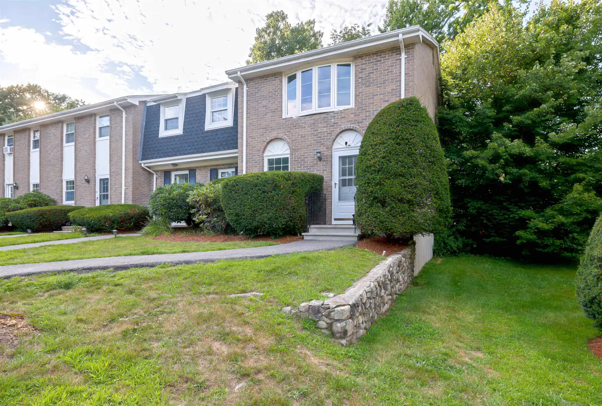 7 Fieldstone Drive, Londonderry, NH 03053 - #1