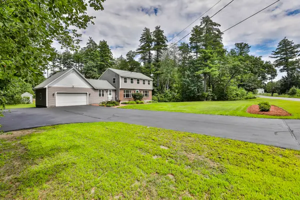 59 Page Road, Litchfield, NH 03052