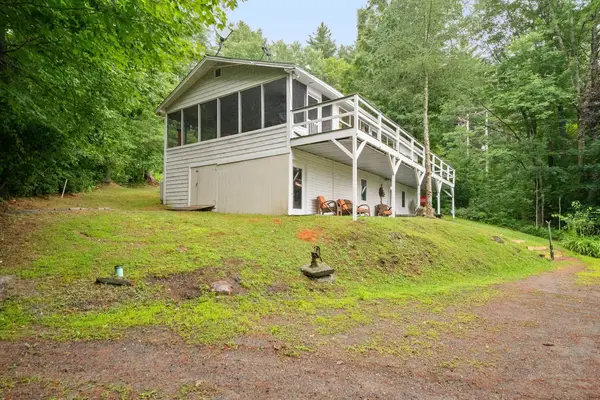 2082 Pucker Street, Stowe, VT 05672