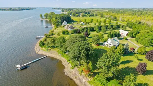 50 Wagner Point, Alburgh, VT 05440