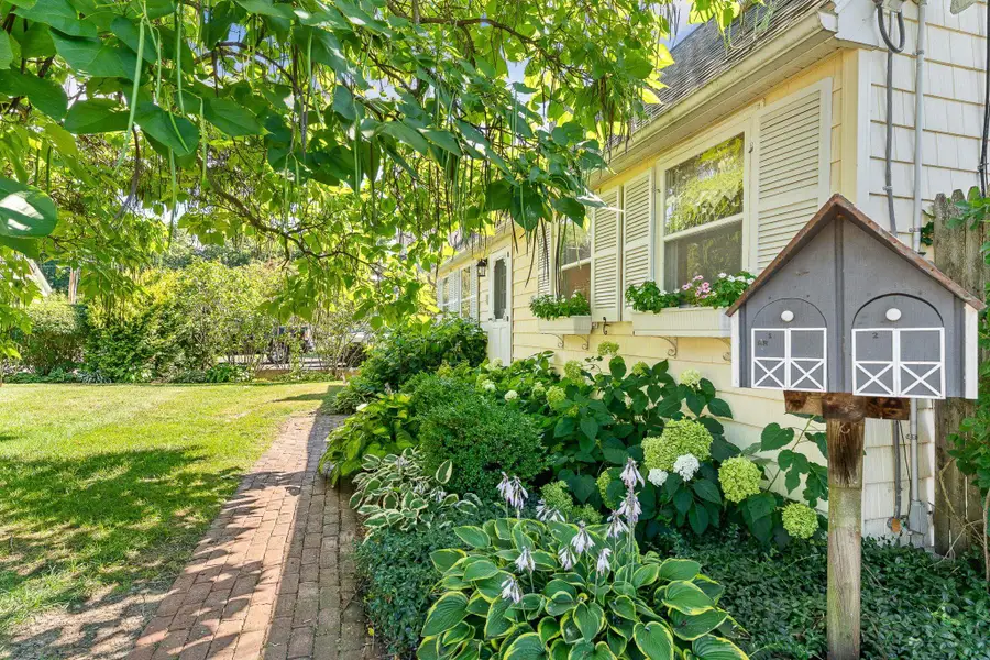 15 Apple Tree Court, South Burlington, VT 05403 - #2