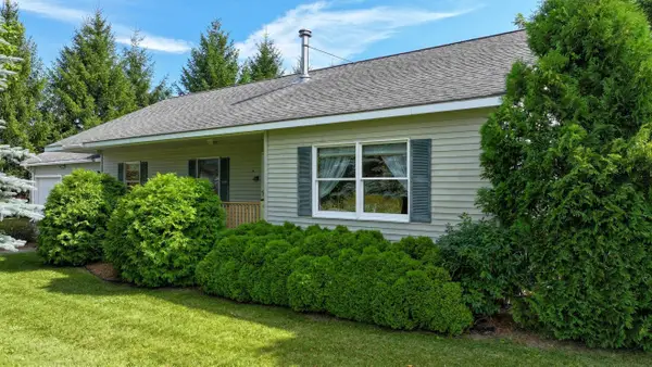 13 Sunset Drive, Brandon, VT 05753