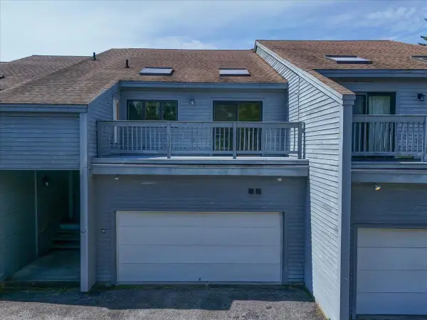 82 Bay Road, Shelburne, VT 05482