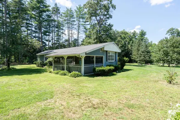 8 Norris Court, Epping, NH 03042