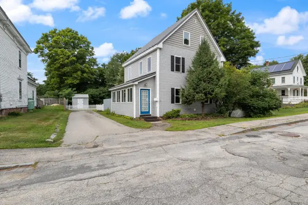 22 Church Street, Farmington, NH 03835