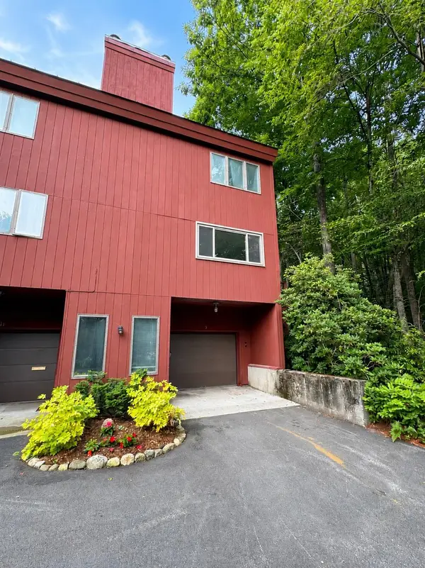 9 Evergreen Lane, Brattleboro, VT 05301