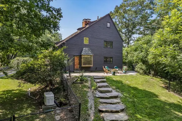 14 Walnut Hill Road, Amherst, NH 03031