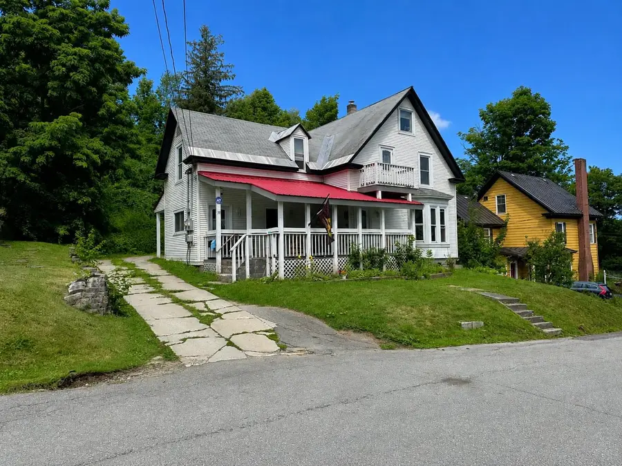 28 Cottage Street, Newport, VT 05855 - #2