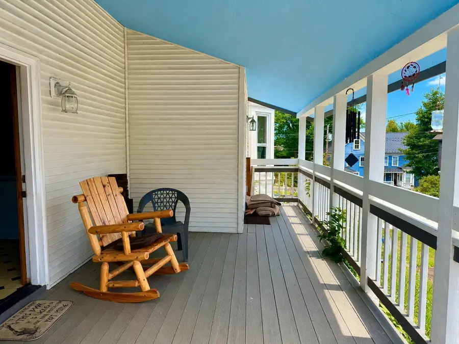 28 Cottage Street, Newport, VT 05855 - #3