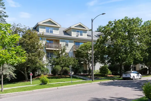 27 Hildred Drive, Burlington, VT 05401
