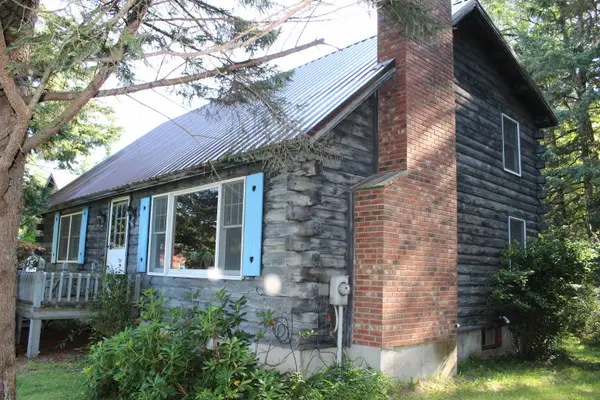 1516 Stark Highway, Stark, NH 03582