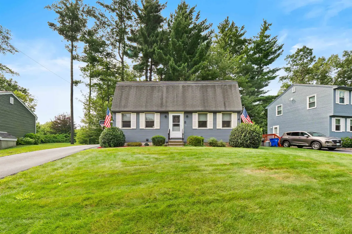 8 St Andrews Circle #4, Nashua, NH 03062 - #1