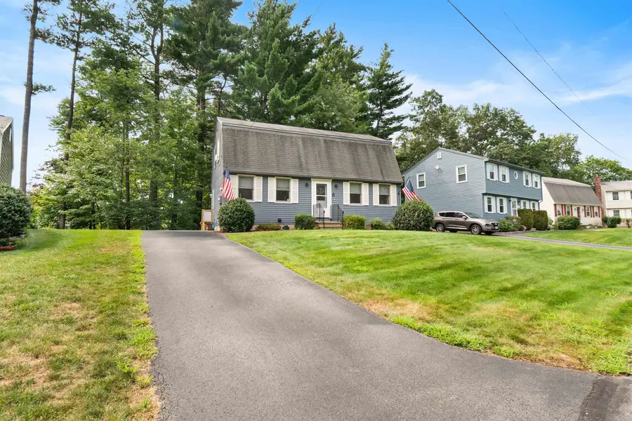 8 St Andrews Circle #4, Nashua, NH 03062 - #2