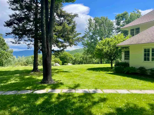 1016 Kew Vasseur Road, Fayston, VT 05660