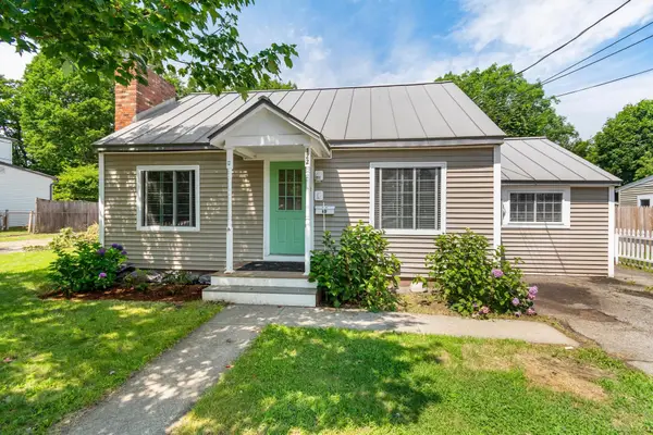 122-124 Woodbury Road, Burlington, VT 05408
