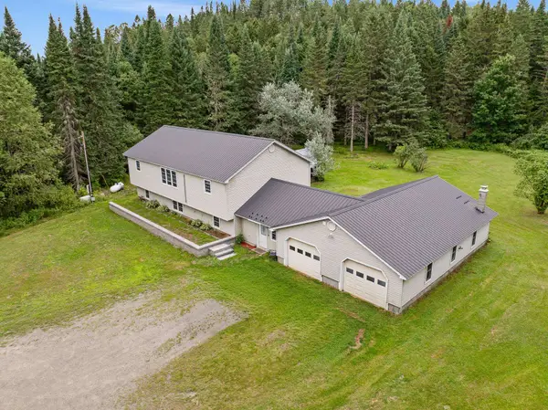 29 Pine Tree Circle, Pittsburg, NH 03592