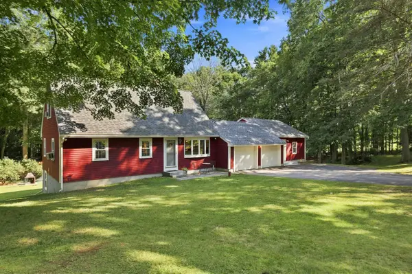 157 Camp Lee Road, Epping, NH 03044