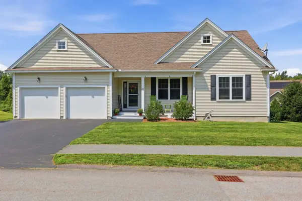 42 Diamondback Avenue, Nashua, NH 03062