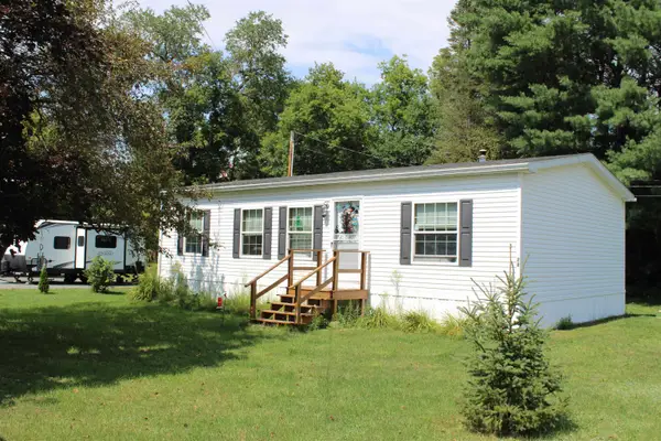 28 Huron Street, Whitefield, NH 03598