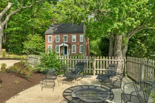 49 Center Street, Wolfeboro, NH 03894