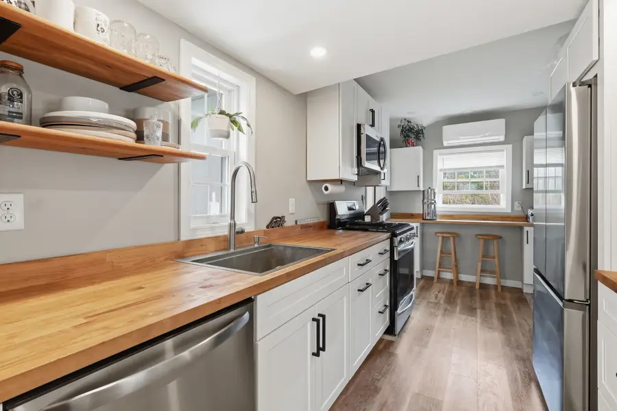 1 Ruonala Road, Brookline, NH 03033 - #3