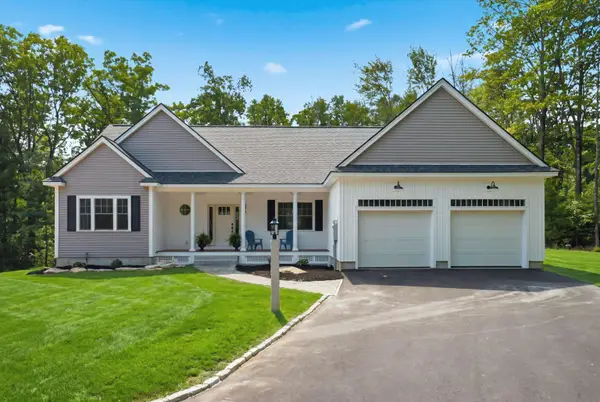 14 Prescott Heights Road, Hooksett, NH 03106