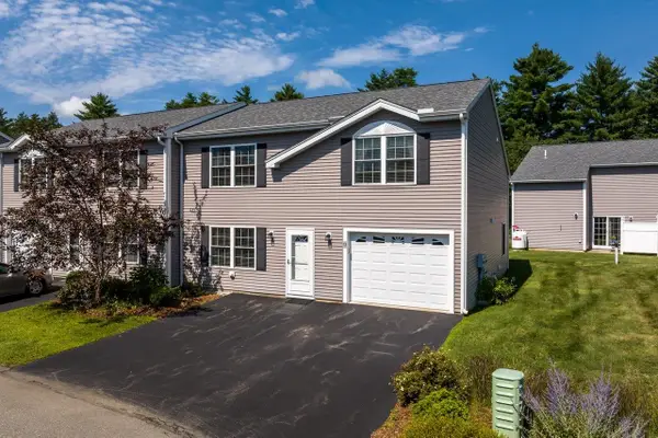 13 Bruins Lane, Raymond, NH 03077